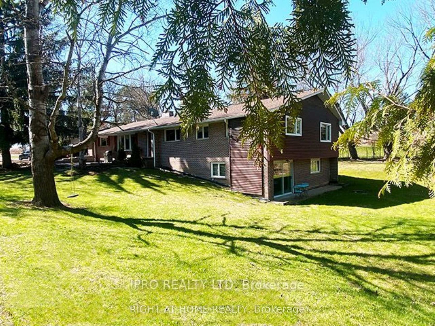 7454 Old Church Road, Rural Caledon, Caledon by Loree Meneguzzi Real Estate 7454 Old Church Road, Rural Caledon, Caledon