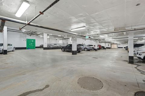 Photo 11 at 10 Neighbourhood Lane, Queensway, Toronto