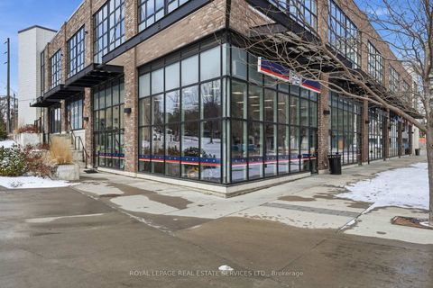 Photo 13 at 10 Neighbourhood Lane, Queensway, Toronto