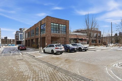 Photo 14 at 10 Neighbourhood Lane, Queensway, Toronto