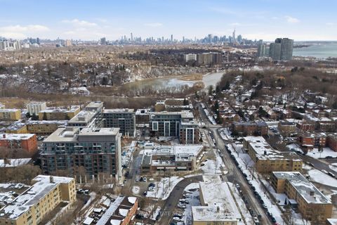 Photo 15 at 10 Neighbourhood Lane, Queensway, Toronto