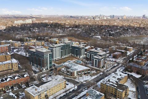 Photo 16 at 10 Neighbourhood Lane, Queensway, Toronto