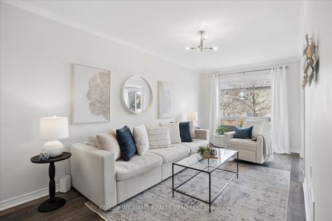 Photo 5 at 720 Walpole Crescent, Wyndham, Newmarket