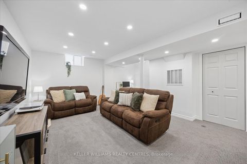 Photo 20 at 720 Walpole Crescent, Wyndham, Newmarket