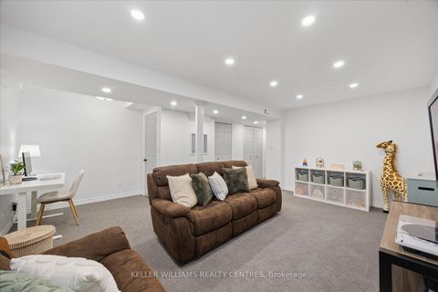 Photo 21 at 720 Walpole Crescent, Wyndham, Newmarket