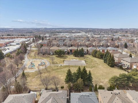 Photo 32 at 720 Walpole Crescent, Wyndham, Newmarket