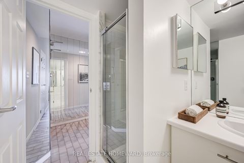 Photo 17 at 1712 - 25 The Esplanade, Waterfront Communities C8, Toronto