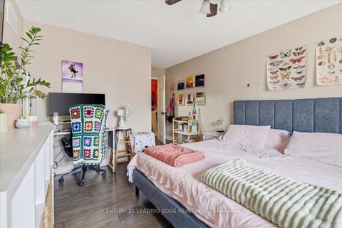 Photo 9 at 10 Crough Street, Bowmanville, Clarington