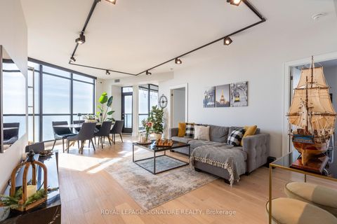 Photo 2 at 3609 - 219 Fort York Boulevard, Niagara, Toronto