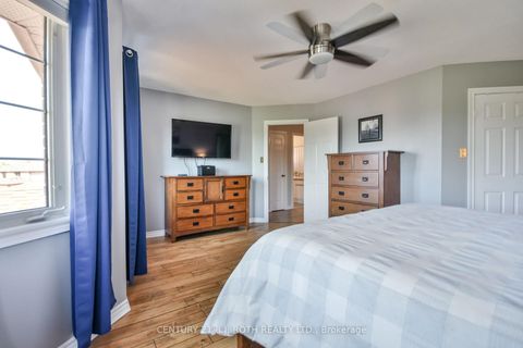 Photo 16 at 28 Shaina Court, Painswick South, Barrie