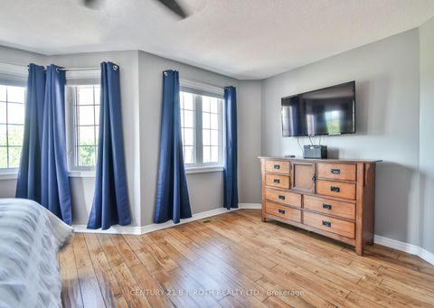 Photo 17 at 28 Shaina Court, Painswick South, Barrie