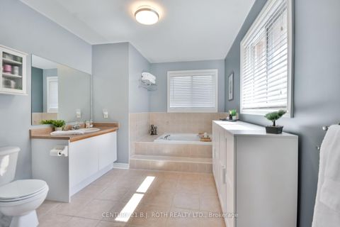 Photo 18 at 28 Shaina Court, Painswick South, Barrie