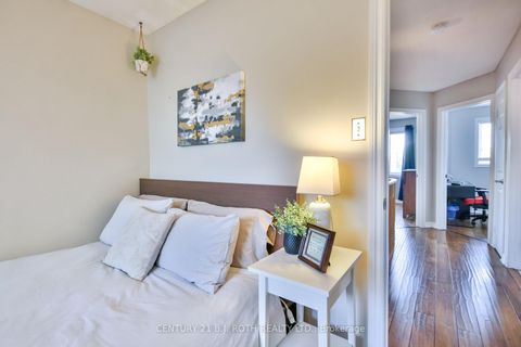 Photo 20 at 28 Shaina Court, Painswick South, Barrie