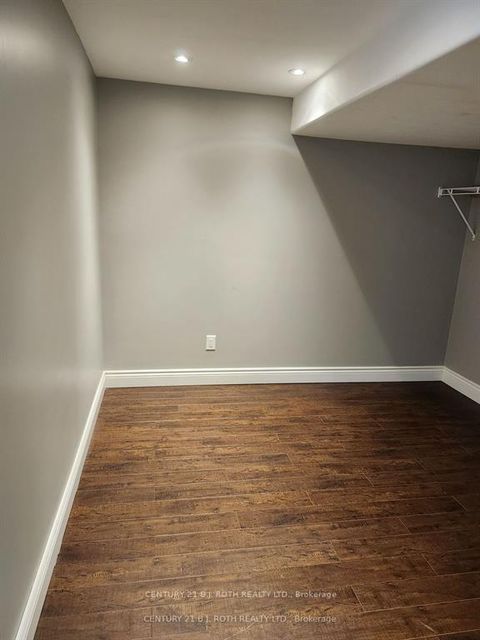 Photo 30 at 28 Shaina Court, Painswick South, Barrie