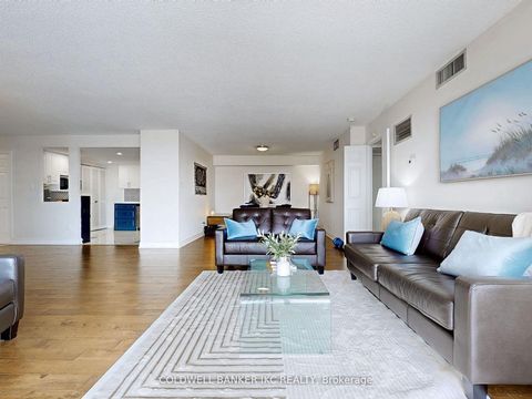 Photo 5 at 1001 - 4235 Sherwoodtowne Boulevard, City Centre, Mississauga