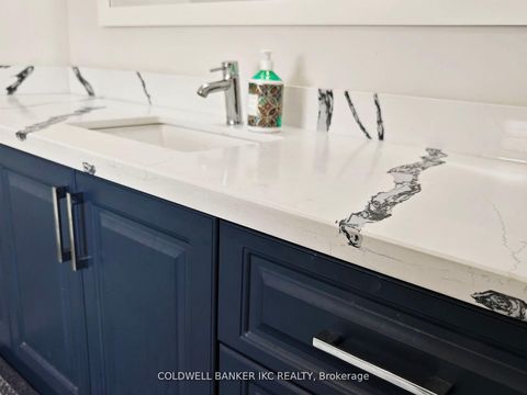 Photo 19 at 1001 - 4235 Sherwoodtowne Boulevard, City Centre, Mississauga