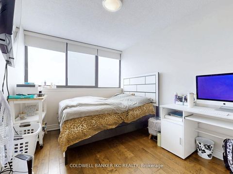 Photo 24 at 1001 - 4235 Sherwoodtowne Boulevard, City Centre, Mississauga