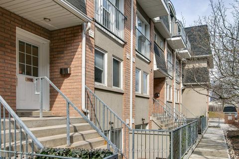 Photo 2 at 204 - 50 Merchant Lane, Dufferin Grove, Toronto