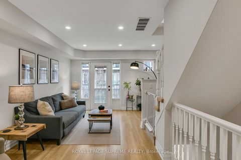 Photo 4 at 204 - 50 Merchant Lane, Dufferin Grove, Toronto