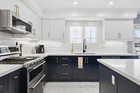 Photo 4 at 68 Jennings Drive, Bowmanville, Clarington