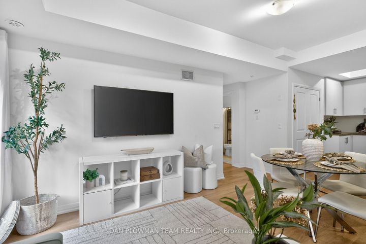 Photo 14 at 1001 - 2635 William Jackson Drive, Duffin Heights, Pickering