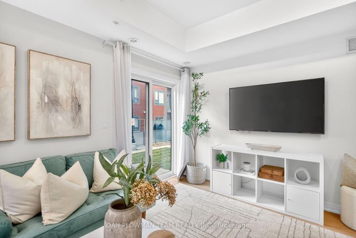 Photo 15 at 1001 - 2635 William Jackson Drive, Duffin Heights, Pickering