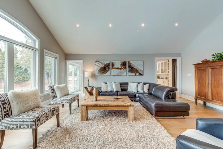 Photo 12 at 204 Walkers Line, Roseland, Burlington