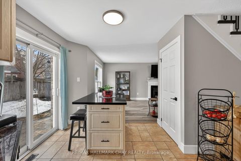 Photo 12 at 44 Sherwood Court, Northwest, Barrie