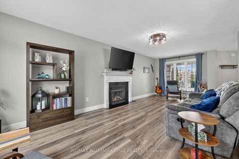 Photo 18 at 44 Sherwood Court, Northwest, Barrie