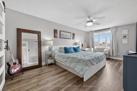 Photo 22 at 44 Sherwood Court, Northwest, Barrie