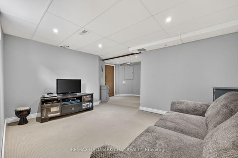 Photo 35 at 44 Sherwood Court, Northwest, Barrie