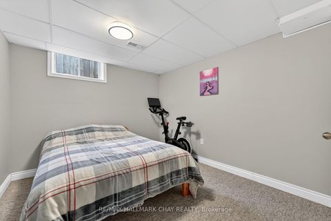 Photo 36 at 44 Sherwood Court, Northwest, Barrie