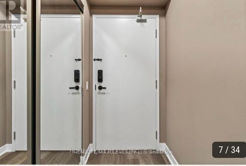 Photo 5 at 2001 - 3900 Confederation Parkway, City Centre, Mississauga