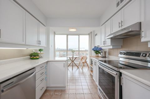 Photo 7 at 828 - 22 Southport Street, Swansea, Toronto