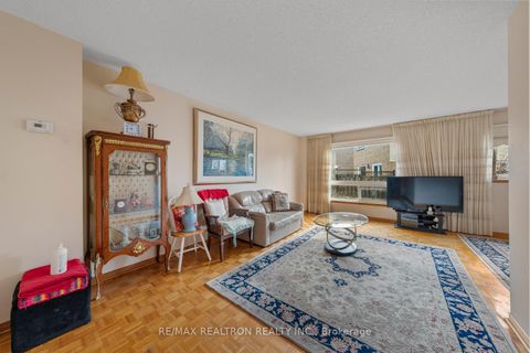 Photo 4 at 59 Nightstar Drive, Observatory, Richmond Hill