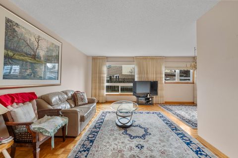 Photo 5 at 59 Nightstar Drive, Observatory, Richmond Hill