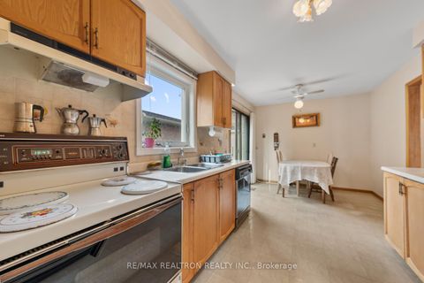 Photo 15 at 59 Nightstar Drive, Observatory, Richmond Hill