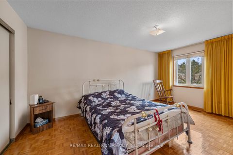 Photo 24 at 59 Nightstar Drive, Observatory, Richmond Hill