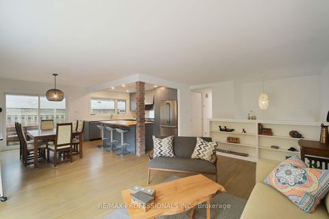 Photo 8 at 17 Beaver Bend Crescent, West Deane, Toronto