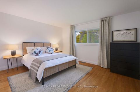 Photo 15 at 17 Beaver Bend Crescent, West Deane, Toronto