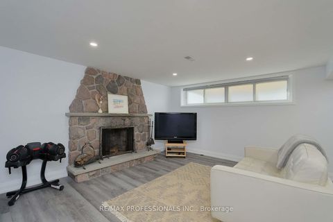 Photo 26 at 17 Beaver Bend Crescent, West Deane, Toronto