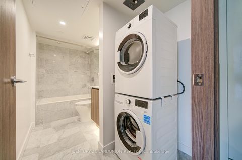 Photo 11 at 2102 - 19 Bathurst Street, Waterfront Communities C1, Toronto