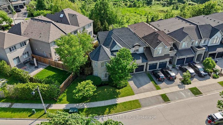 Photo 4 at 2454 Springforest Drive, BC Bronte Creek, Oakville