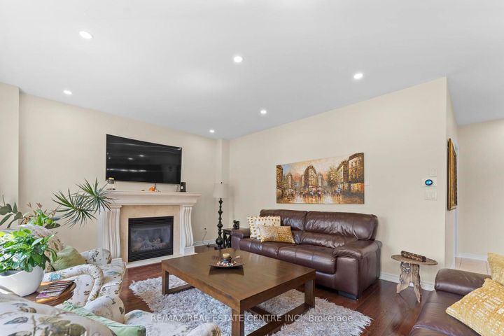 Photo 23 at 2454 Springforest Drive, BC Bronte Creek, Oakville