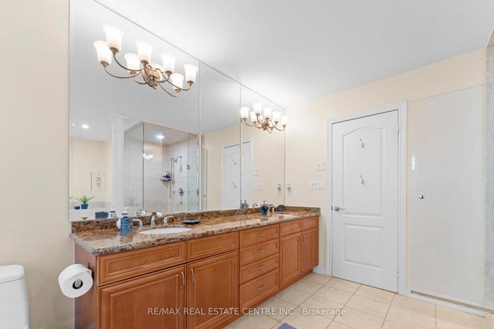 Photo 33 at 2454 Springforest Drive, BC Bronte Creek, Oakville