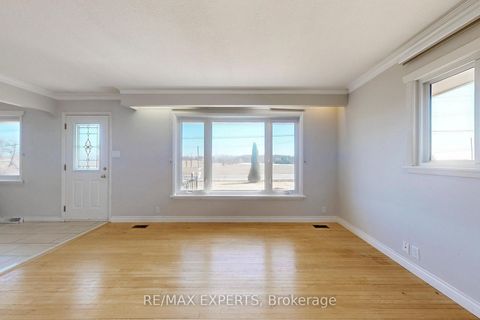 Photo 5 at 2088 Killarney Beach Road, Rural Innisfil, Innisfil