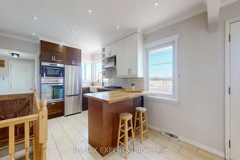 Photo 8 at 2088 Killarney Beach Road, Rural Innisfil, Innisfil