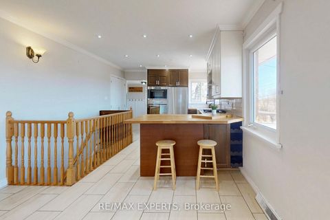 Photo 9 at 2088 Killarney Beach Road, Rural Innisfil, Innisfil