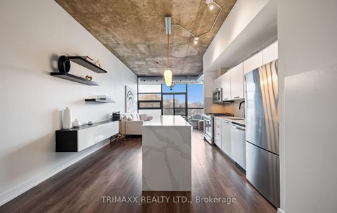 Photo 7 at 403 - 60 Bathurst Street, Niagara, Toronto