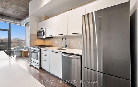 Photo 8 at 403 - 60 Bathurst Street, Niagara, Toronto